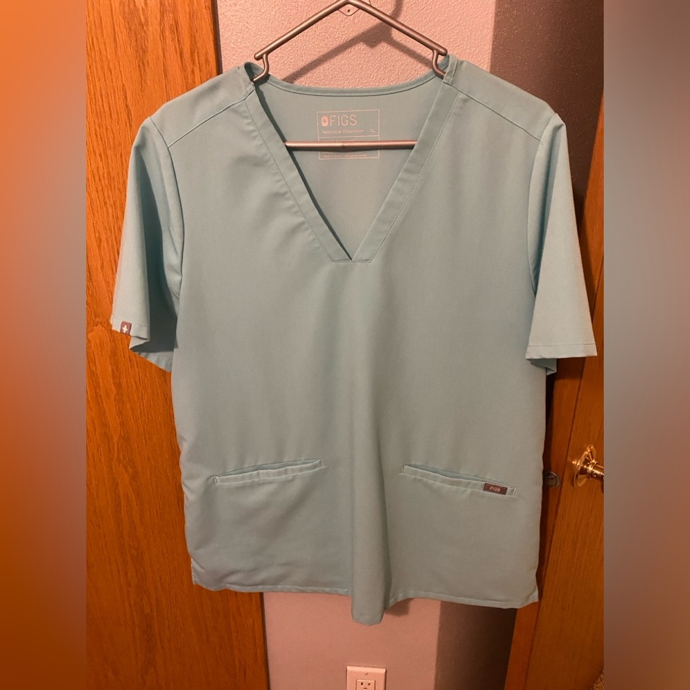 Figs Casma Women’s XL Scrub top Fresh Aqua